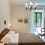 بيت ضيافة La Piazzetta 3*