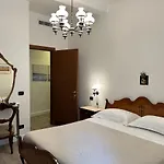 La Piazzetta Guest house
